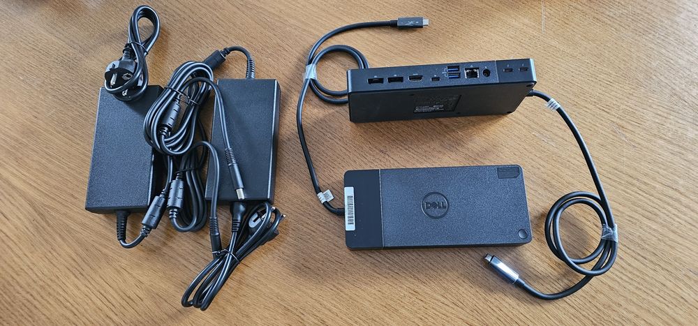 Thunderbolt WD22TB4 stacja dokująca DELL