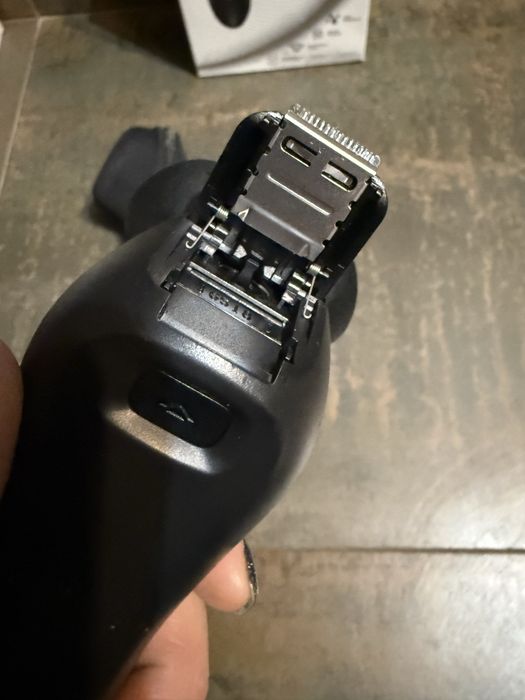 Бритва Remington R9 і R7