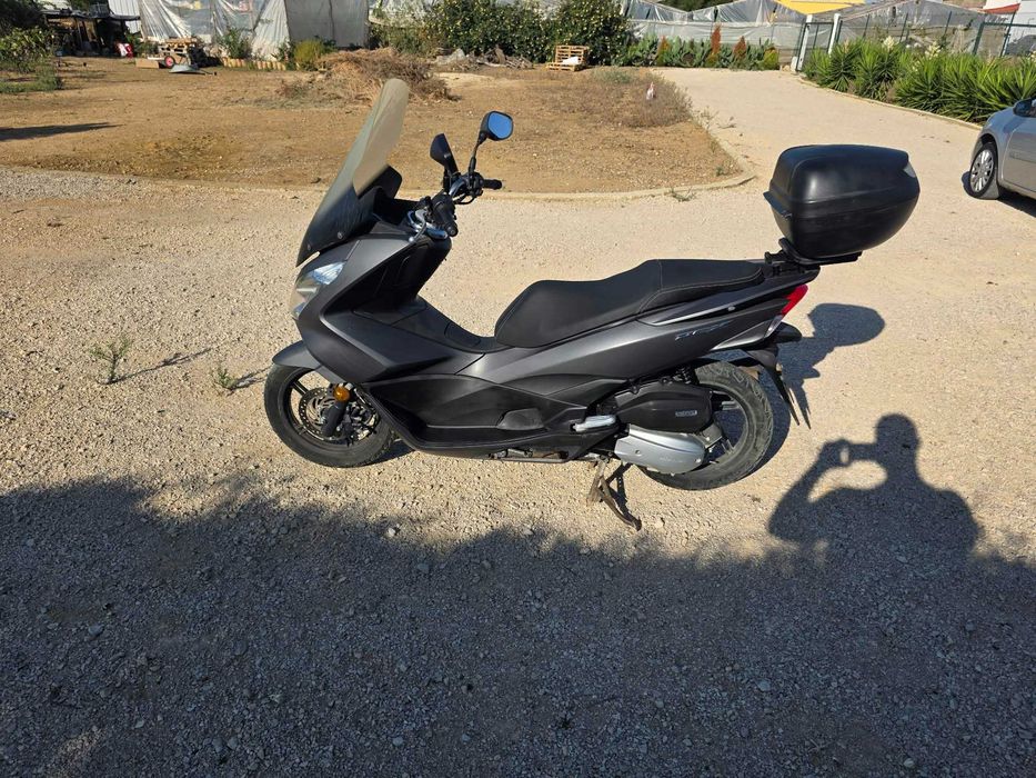 Honda PCX 125 - 13 504km