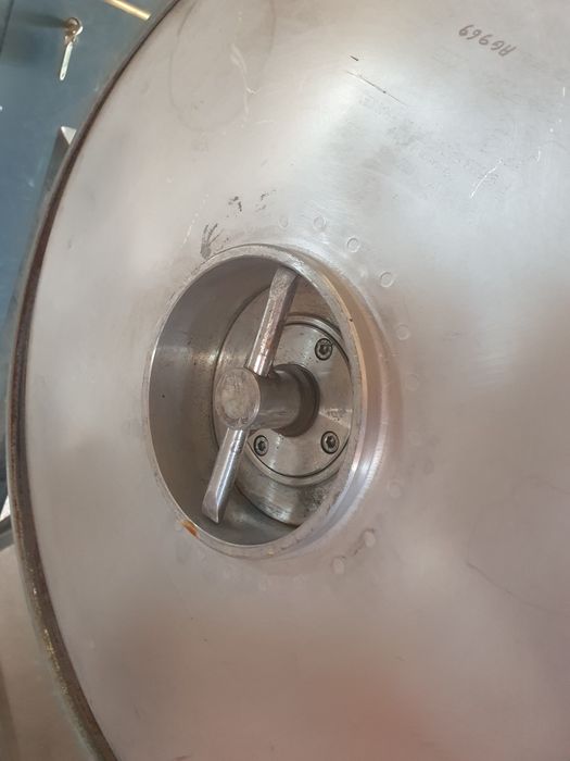 Zbiornik ze stali nierdzewnej 250l z mieszadłem, mieszalnik