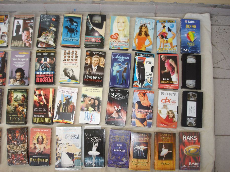 Видеокассеты JVC, SONY, TDK и другие с записями, 133 шт+3 чистых