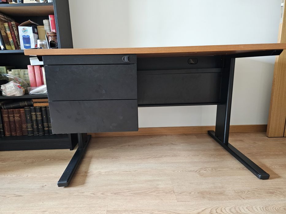 Secretária de escritório 120 × 80 cm com gaveteiro