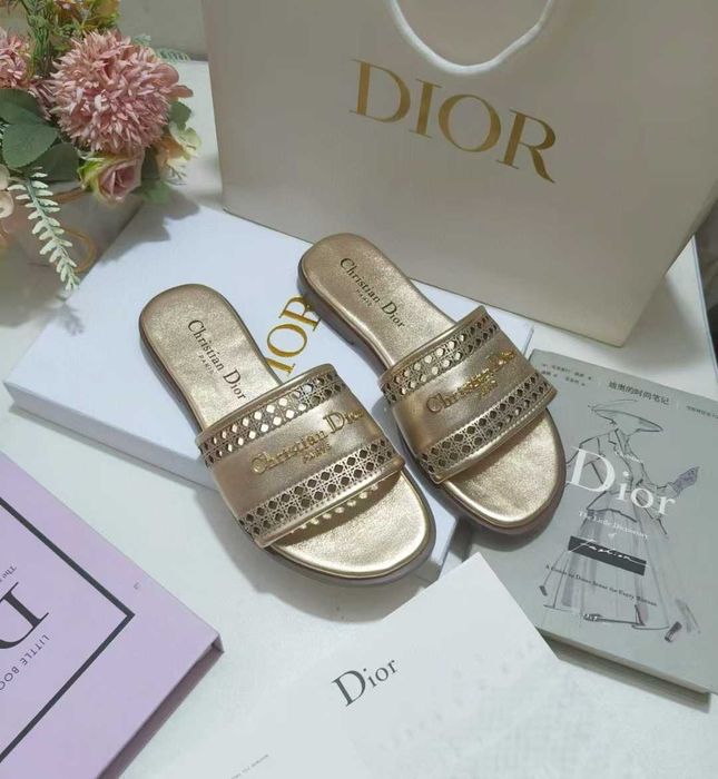 Buty, sandaly klapki, skora 060203