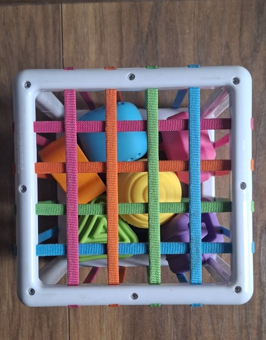Chicco farma grająca, Fat Brain Toys sorter, Ikea wbijak