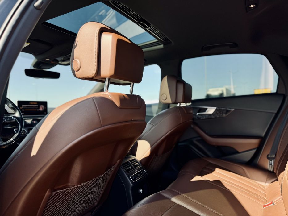 Продам машину Audi A4 2016