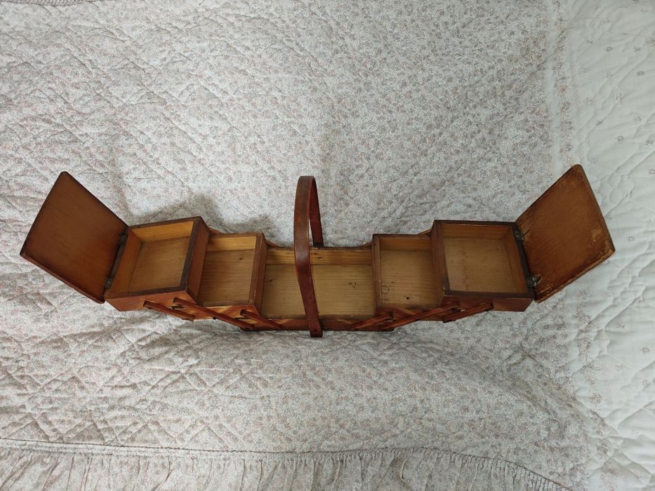 Niciak Drewniany Kuferek Rozkladany Motyw Szarotka Lata 50/60 PRL