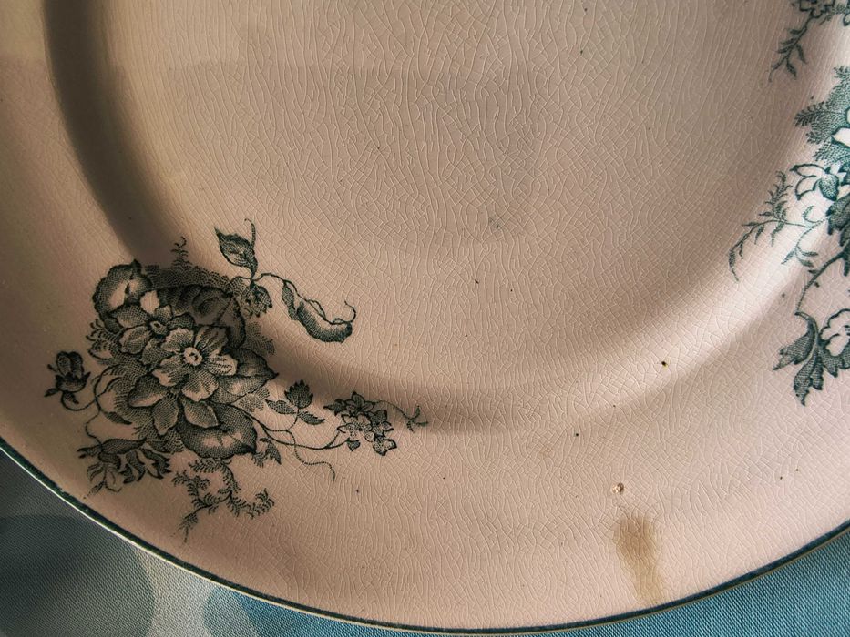 Pratos muito antigos - Gil MAN & C.TA Sacavém