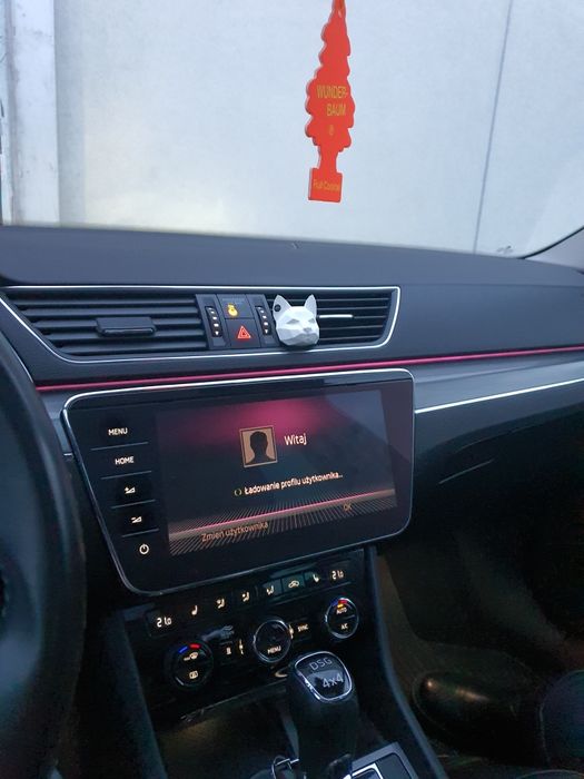 Skoda Superb 2.0 TDI 4x4 Scout DSG