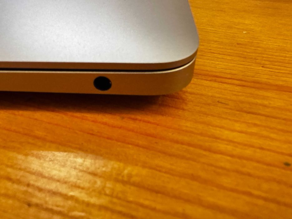 Macbook Air 13", i5, 8GB RAM, 256 GB Dysk SSD, model A2179 -stan ideal