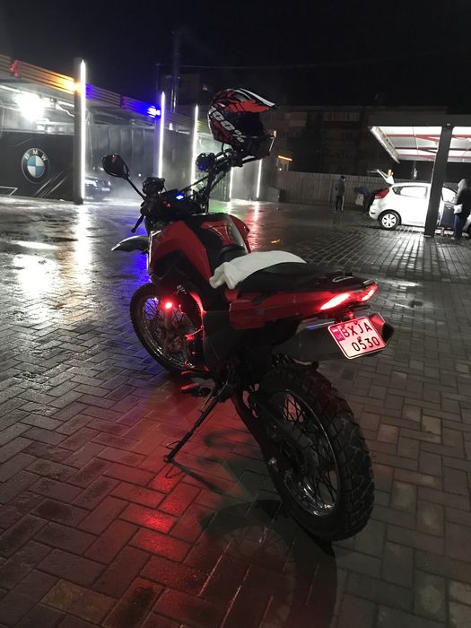 Продам мотоцикл SHINERAY X-TRAIL 200