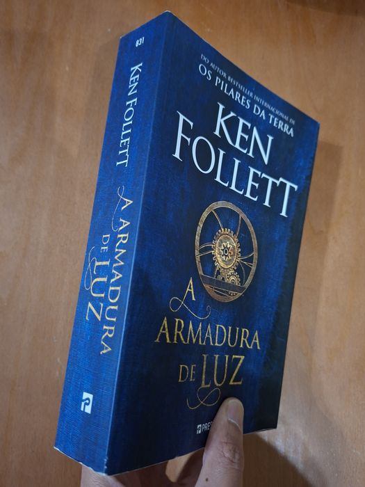 A Armadura de Luz " Ken Follet "
