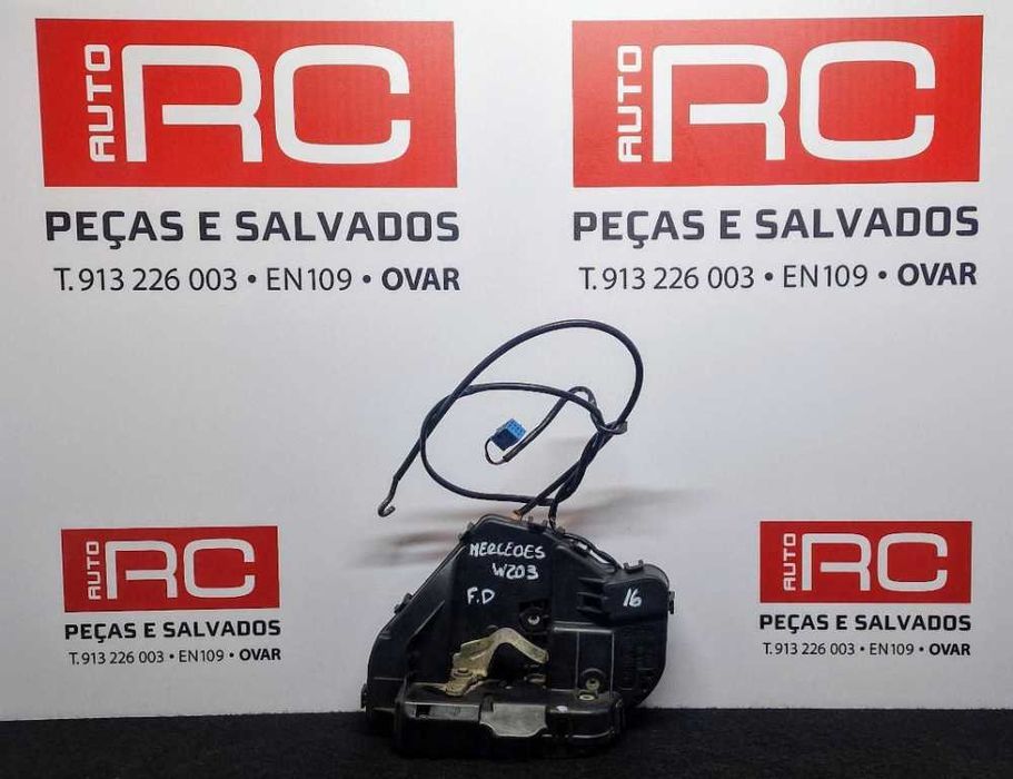 Fechadura / Fecho Porta Frente Direito MERCEDES-BENZ C-CLASS (W203) ano 2005