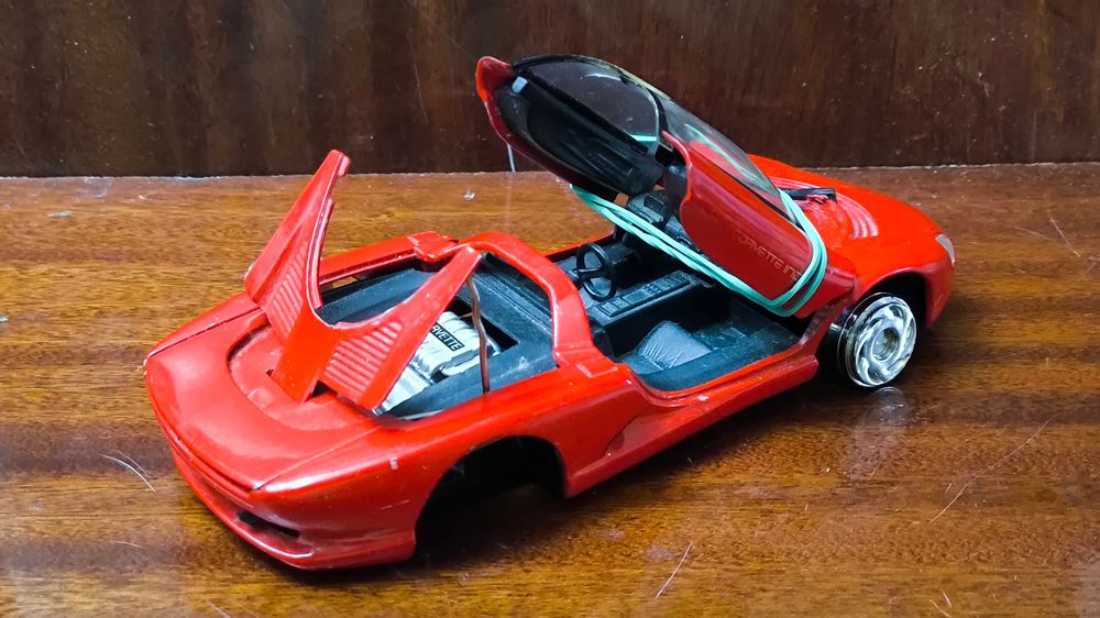 Машинка Chevrolet Corvette Indy 1/24 Motormax