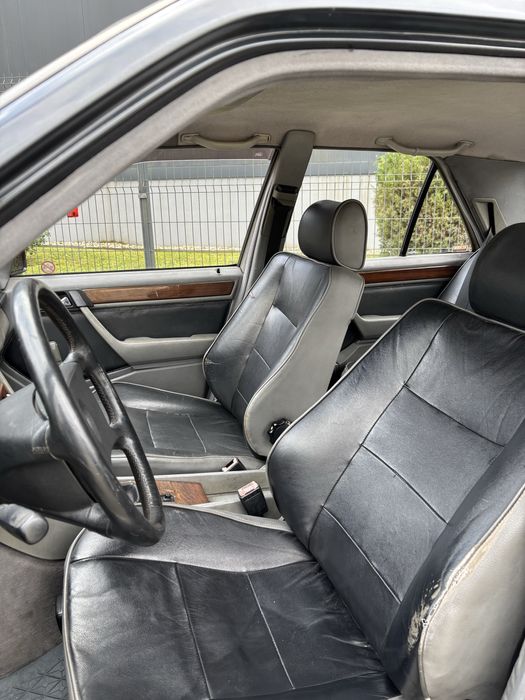 Mercedes-Benz W124 Classe-E 200D