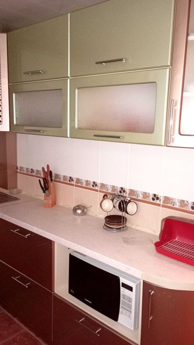 Велика трикімнатна квартира район Сільхозтехніка