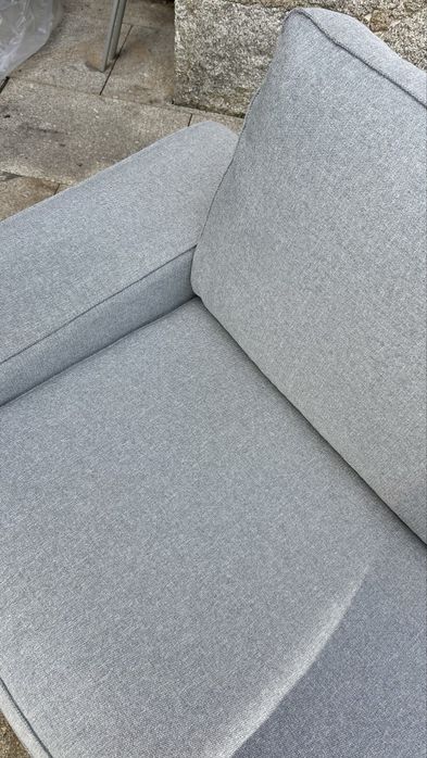 Sofá KIVIK 3 lugares IKEA