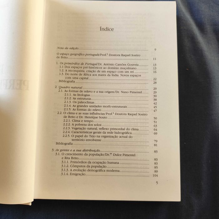 Raquel Soeiro de Brito - Portugal Perfil Geográfico