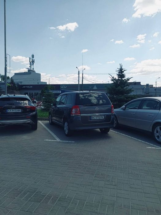 продам Opel zafira B терміново
