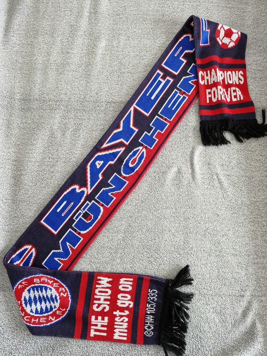 Szalik piłkarski kolekcjonerski FC Bayern Monachium