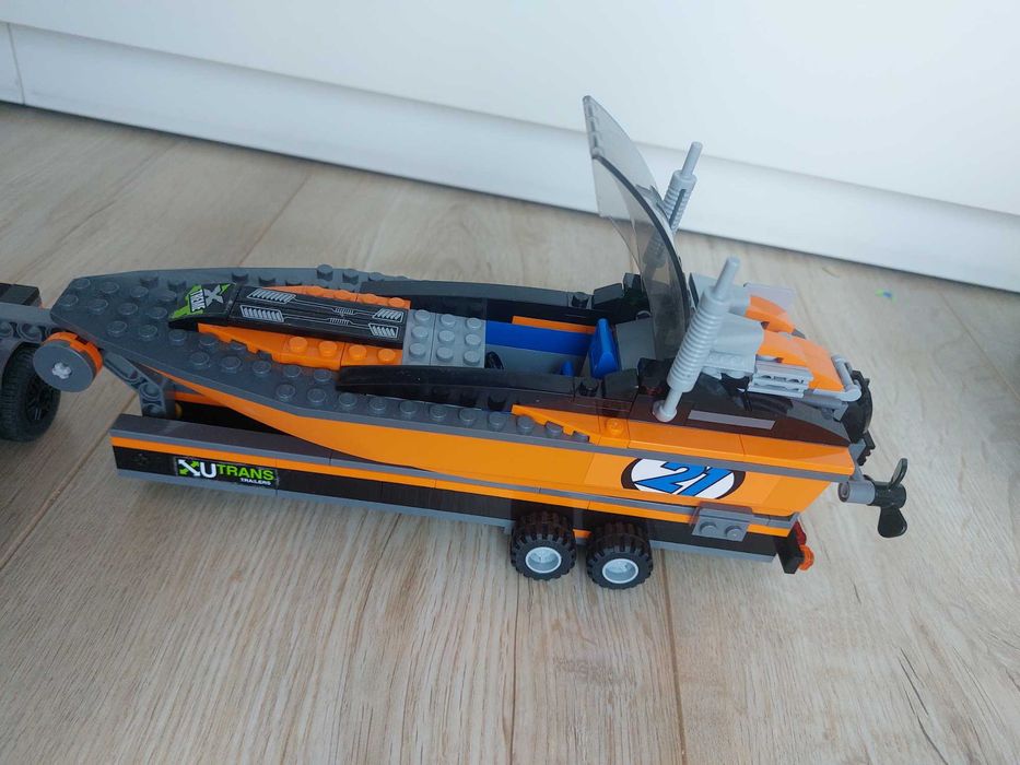 Lego City 60085 motorówka, auto terenowe z przyczepą