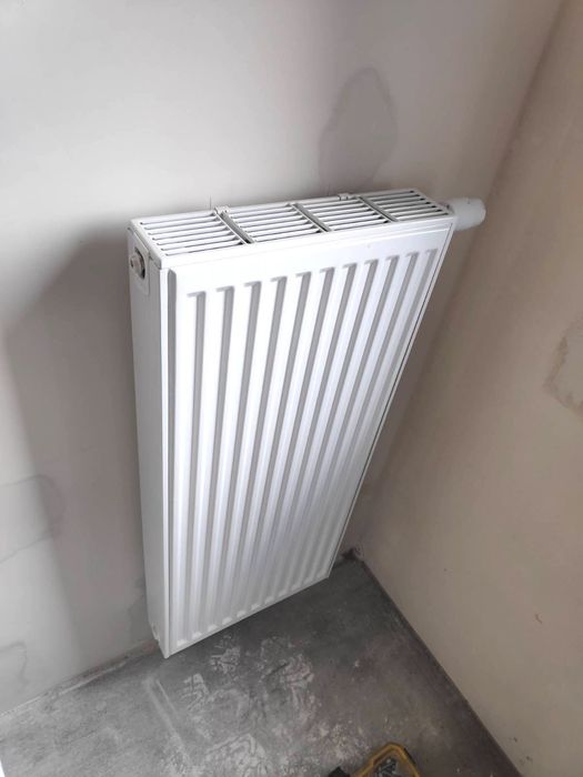 3 Nowe grzejniki V22, 21 KV-S wys.900/600x70, 900/400x100,900/600x160