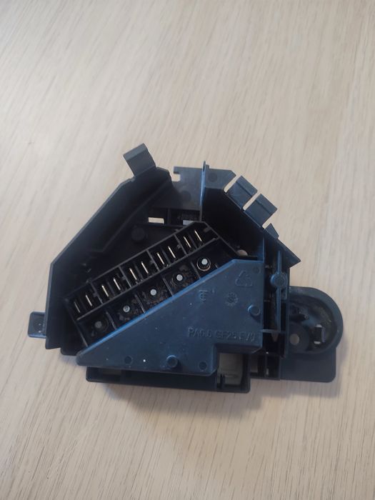 Złącze elektrycze do płyty.