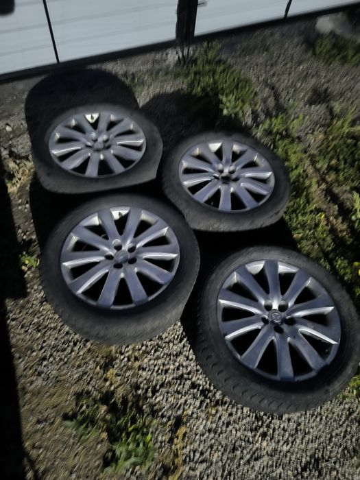 Колеса Мазда сх9.