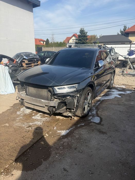 Audi SQ5 Mała szkoda szybka naprawa, opłacane