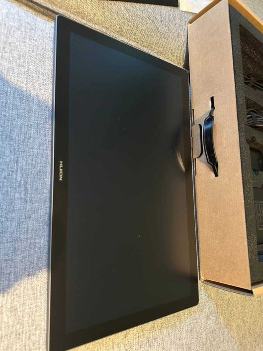 Huion Kamvas Pro 19 (4K Ultra HD)