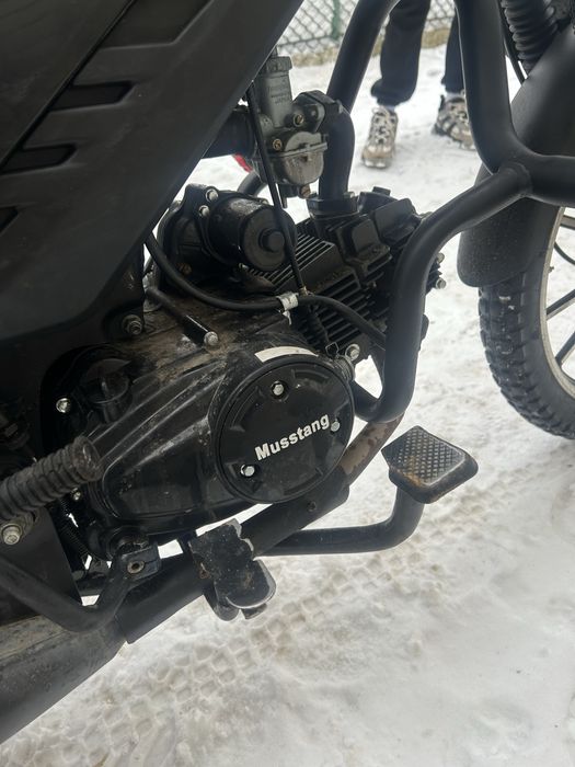 Mustang fit 125 в хорошому стані