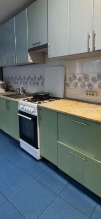 Продам дом на Короленка.