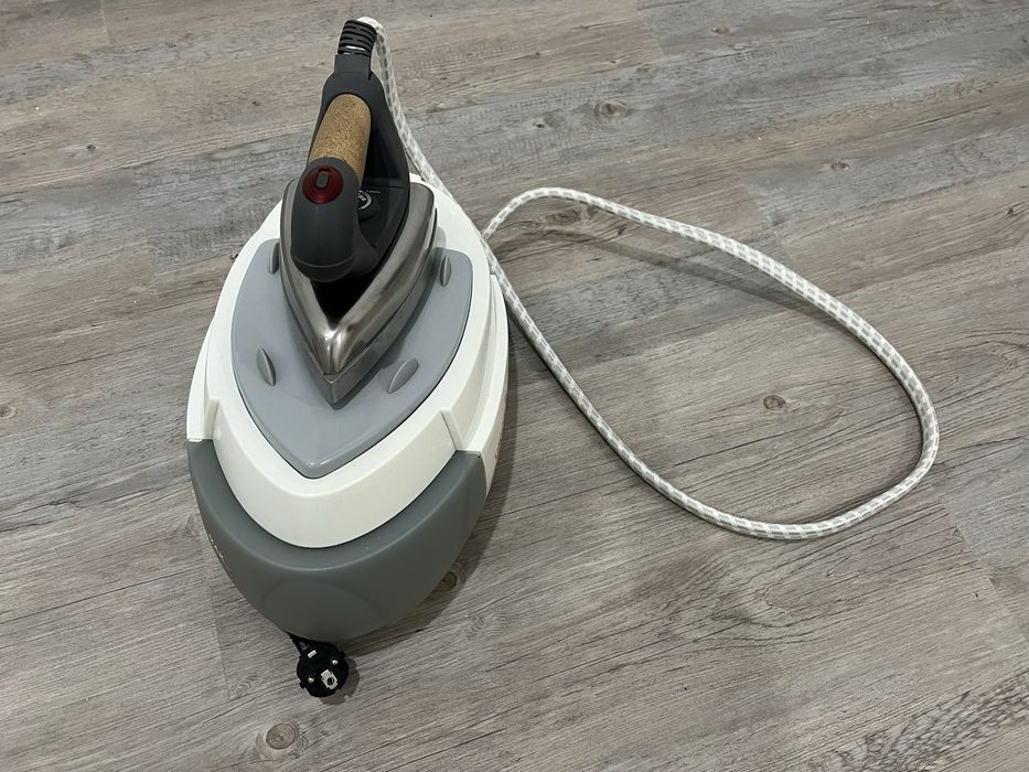 Ferro de engomar a vapor