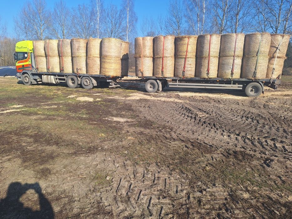 Słoma z transportem suche siano