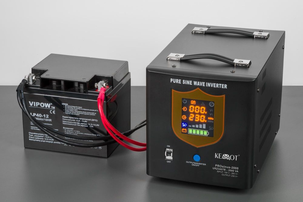 Джерело безперебійного живлення Kemot PROsinus-2000 URZ3407B
10 000,00