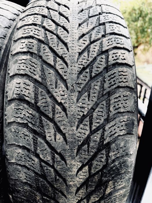 Зимові шини Nokian 225/55/19 б/у