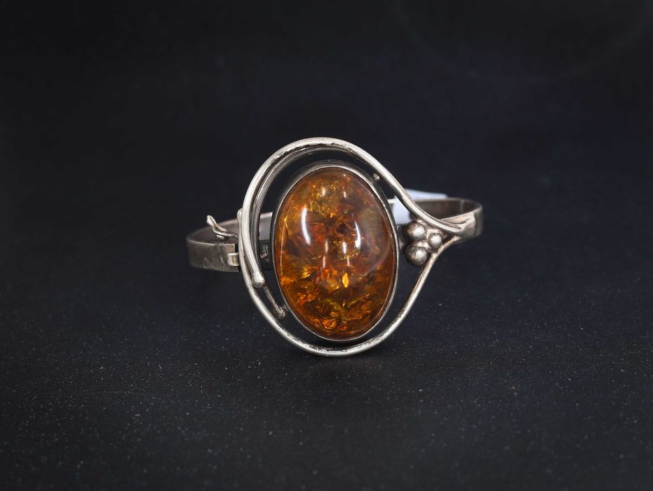 Srebrna Bransoletka z bursztynem