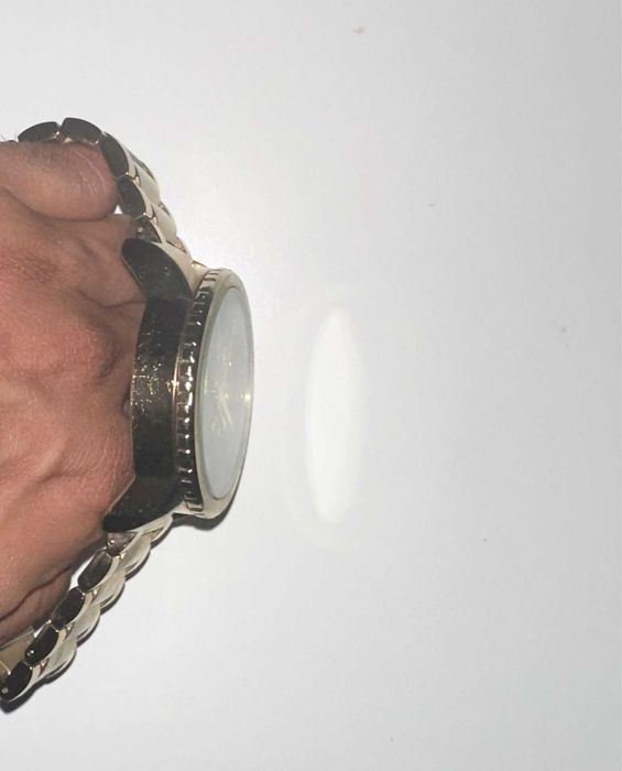 Relógio DIESEL Homem (Aço Inoxidável - Dourado c/ fundo preto)