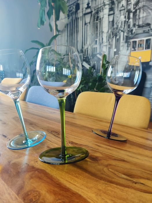 4 copos divertidos para  vinho/cocktail DUKA