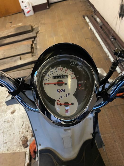 Skuter Sym mio  50