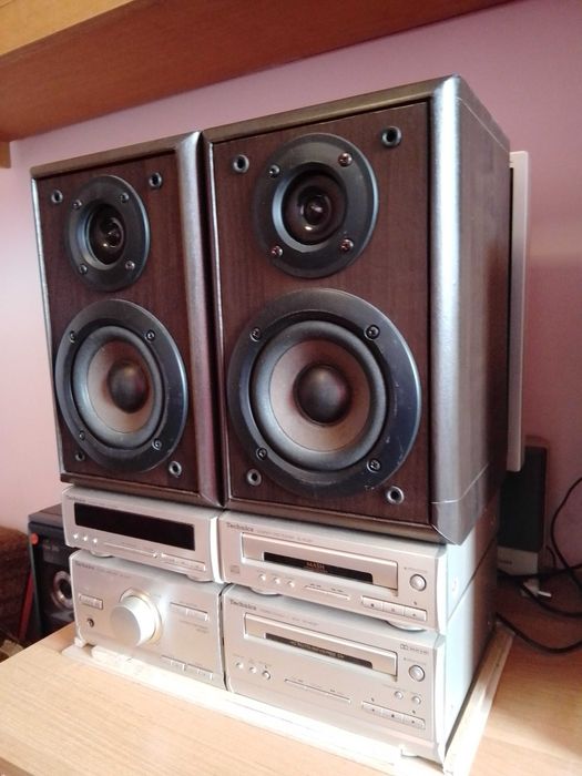 Mini wieża Technics HP301