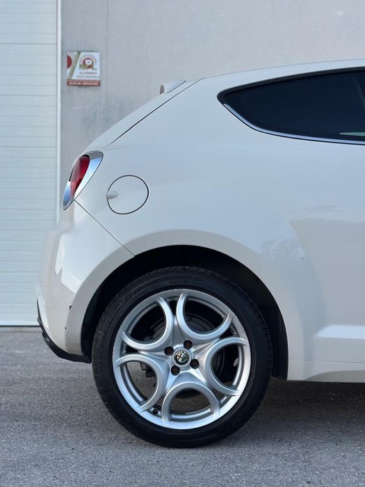 ALFA ROMEO MITO 1.6 Multijet 2010 Nacional