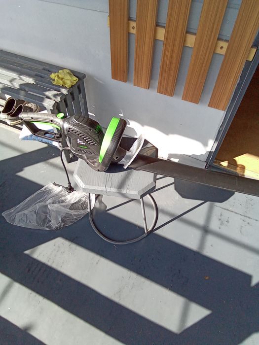Elektryczne nożyce  do żywopłotu Avenido  ostrze 60 cm