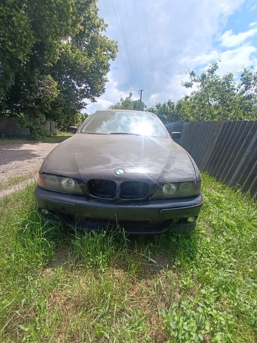 BMW e39 528, торг уместен