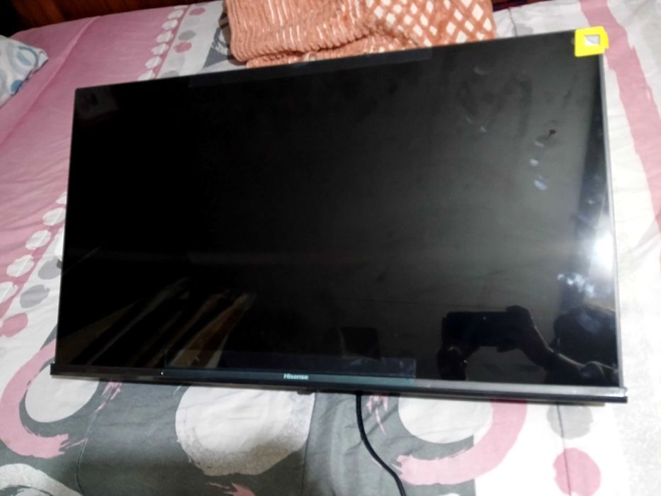 Vendo Smart TV Hisense 32' nova em caixa