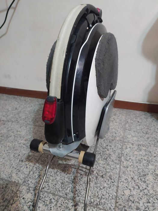 Segway Ninebot One E - Usado mas em bom estado