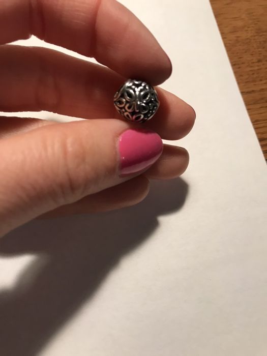 Charms koralik w motylki Pandora