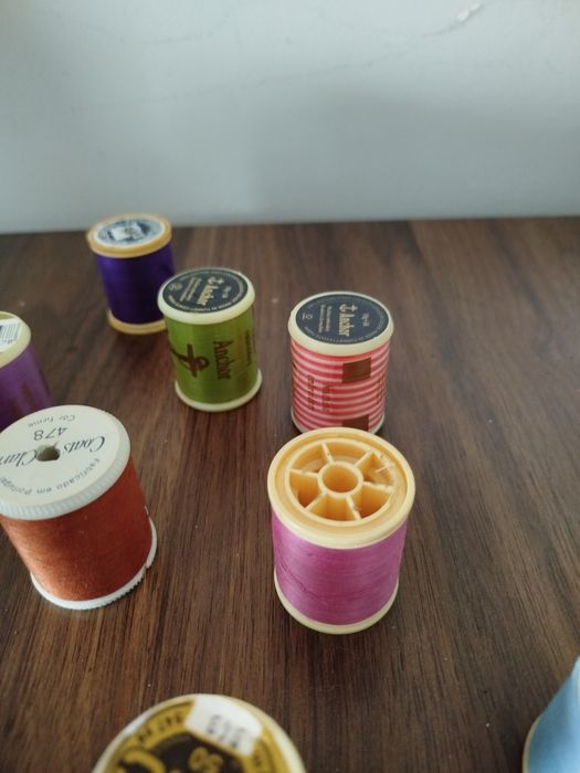 Linhas de bordar à máquina