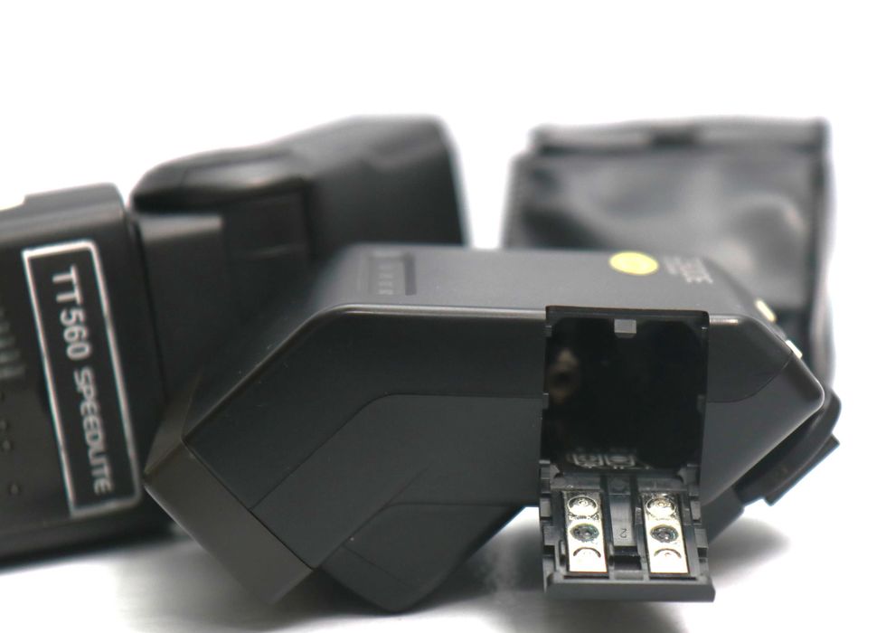 Flashes Neewer TT560 Speedlight e Canon Speedlite 300EZ (Não ligam)