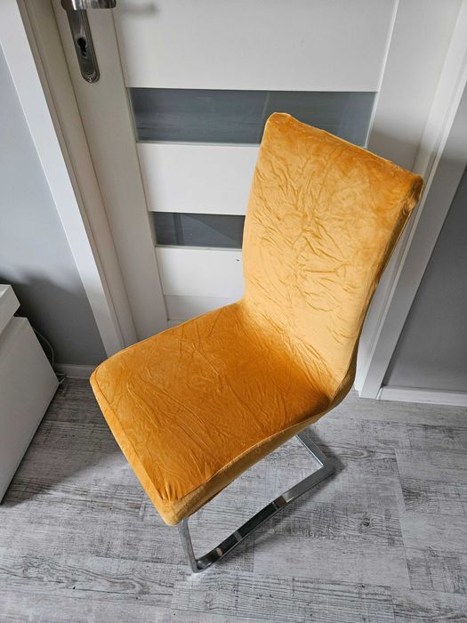 Pokrowce na krzesła miękkie welurowe musztardowe 4 sztuki komplet