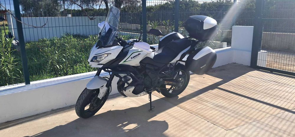 Kawazaky Versys 650 muitos extras